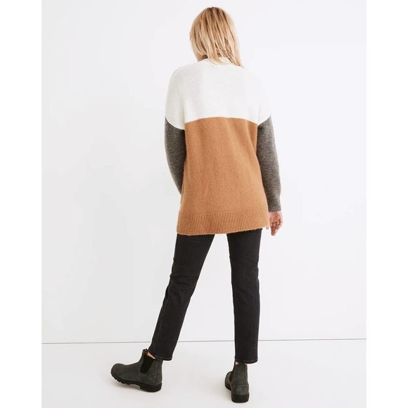 Madewell Allston Double-Button Cardigan Sweater in Colorblock - Picture 2 of 10